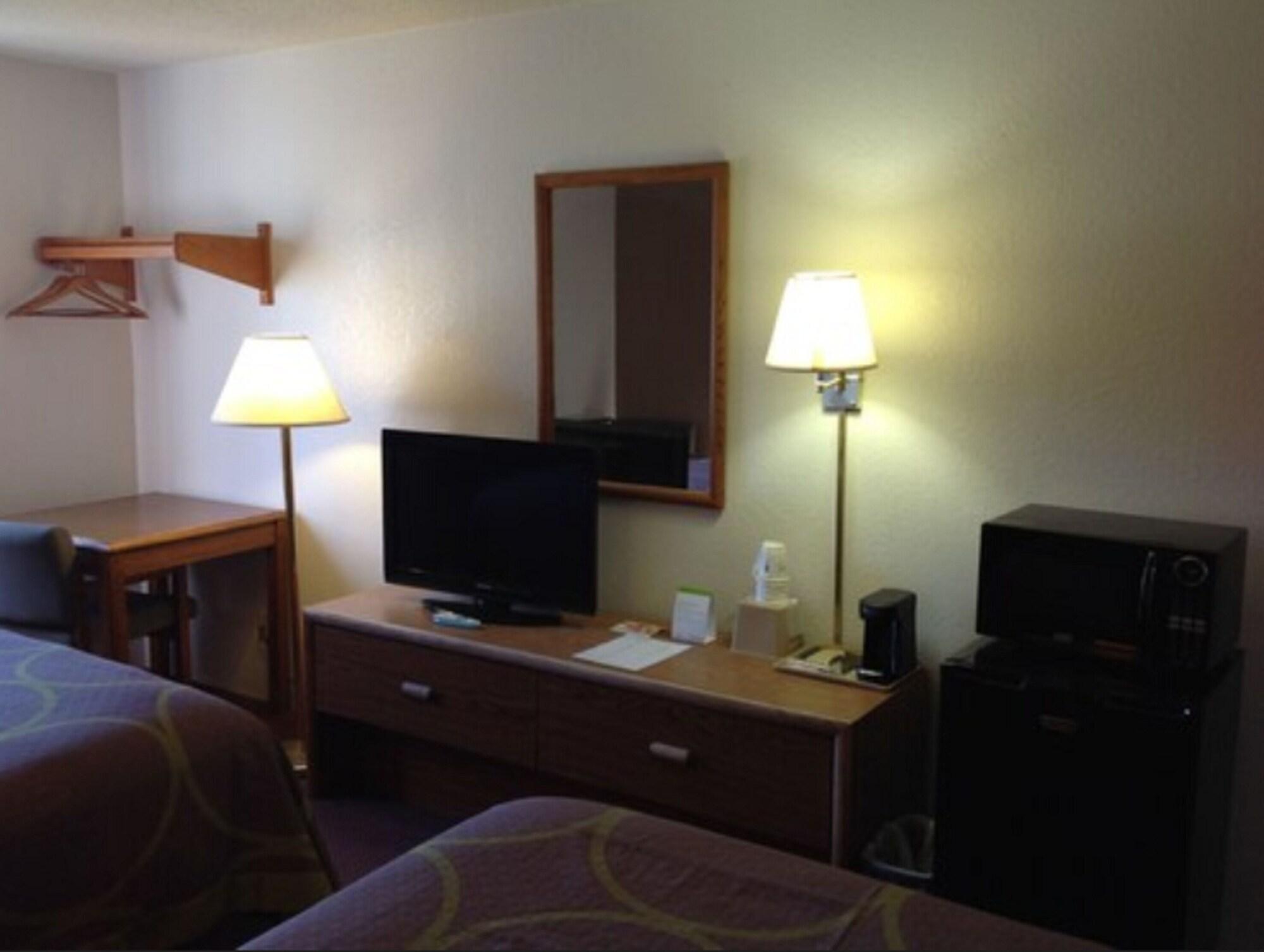 Super 8 By Wyndham Winchester Va Exterior photo
